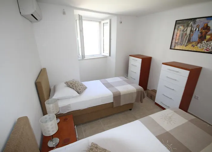 Jacqueline Apartmán