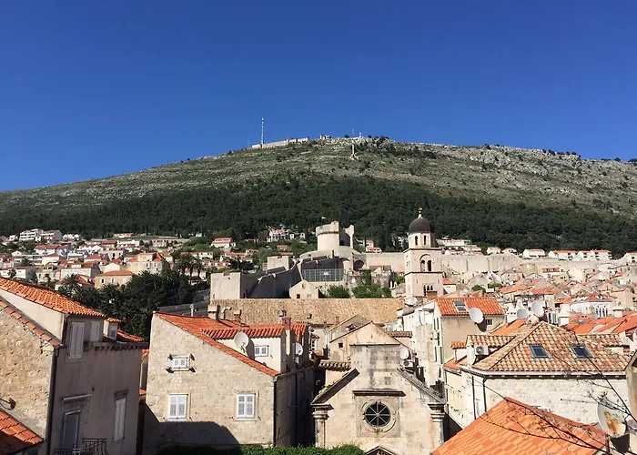 Jacqueline Dubrovník